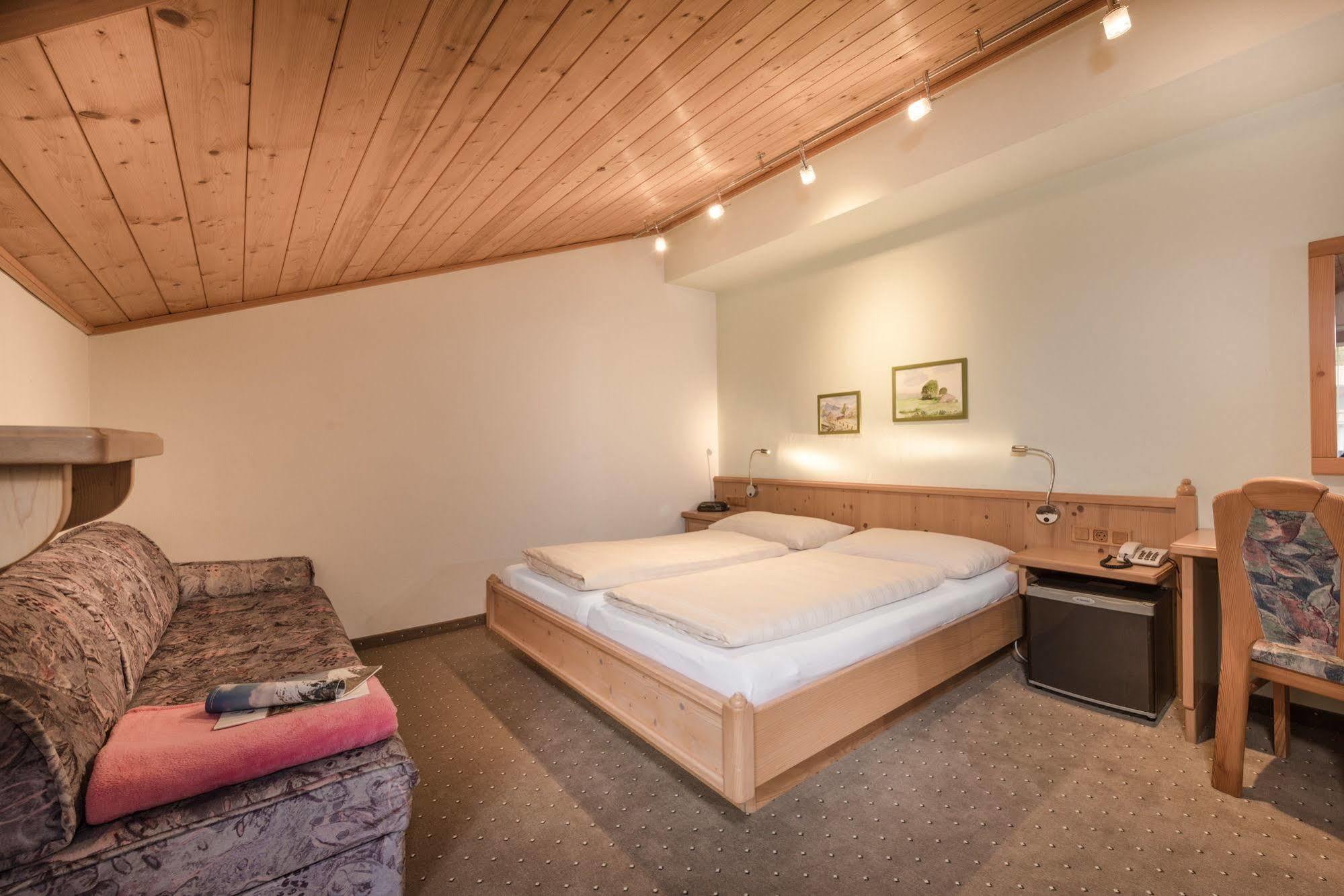 Gaestehaus Gratz - Inklusive Eintritt In Die Alpentherme Dorfgastein Luaran gambar