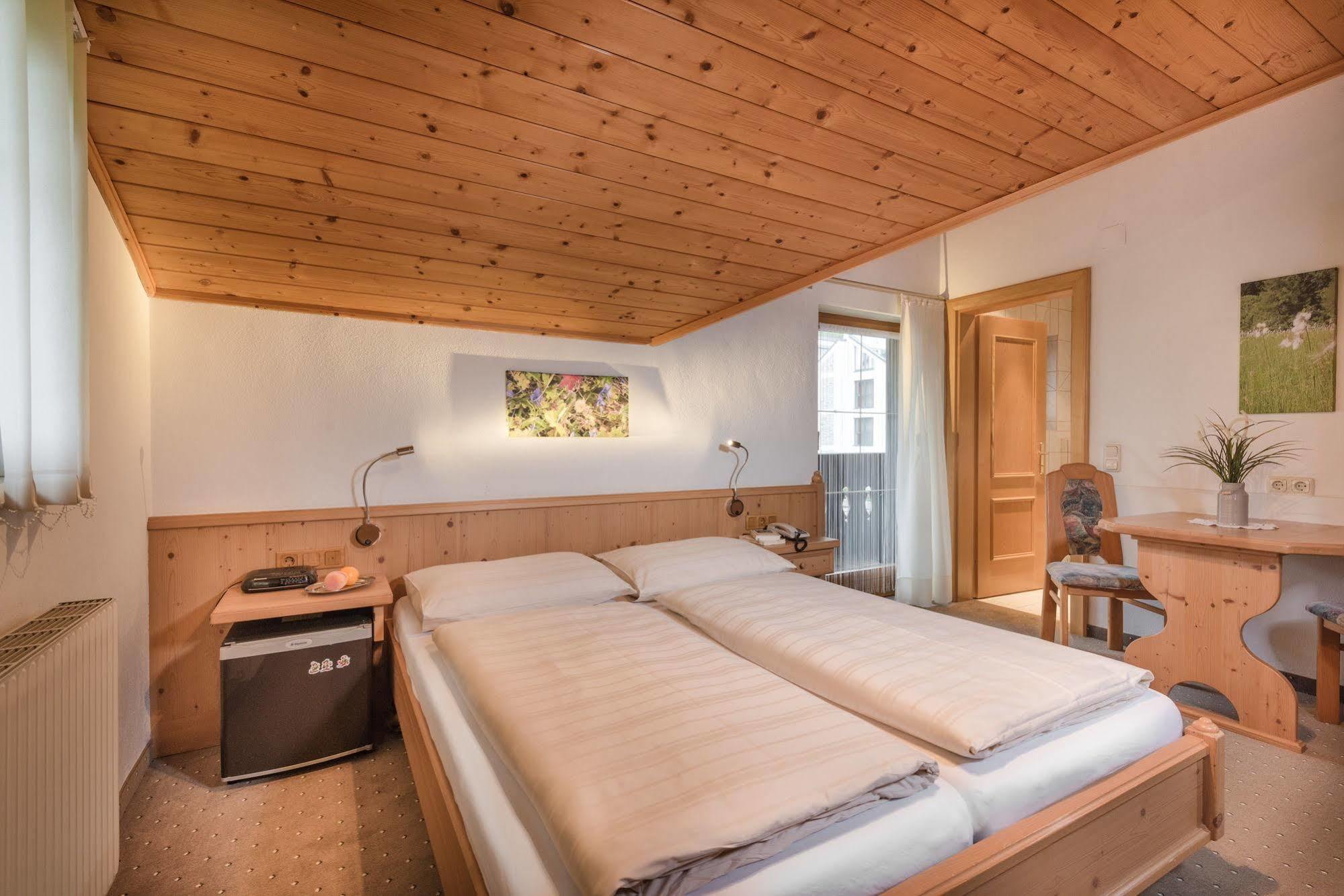 Gaestehaus Gratz - Inklusive Eintritt In Die Alpentherme Dorfgastein Luaran gambar